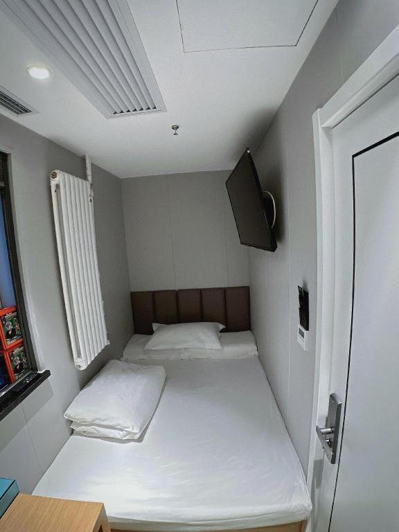 Xana Lite Sidaokou Dazhong Temple Metro Station Branch Hotel